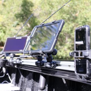 🚤 Mějte zábavu stále s sebou! 🚗 S držákem ScreenGrabba R-Lock už nebudete řešit, kam s tabletem na cestách. Je lehký,...