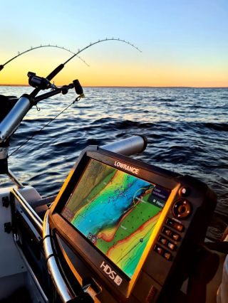 🎣 Rybaření na nových vodách? Bez mapování ani ránu! 🗺️🐟 Každá voda skrývá svá tajemství. Správné mapování dna vám pomůže...